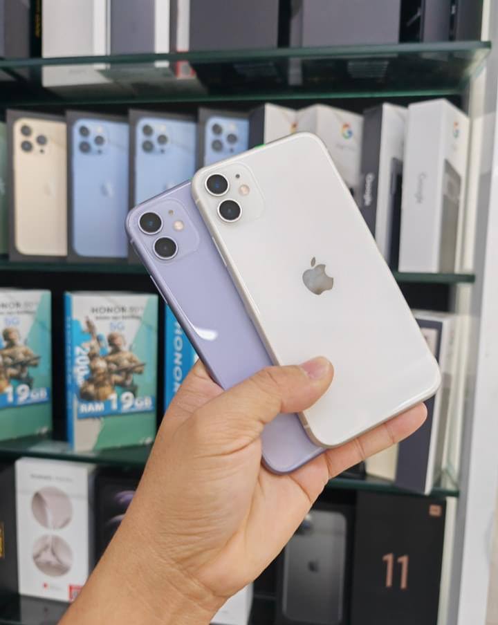iPhone 11